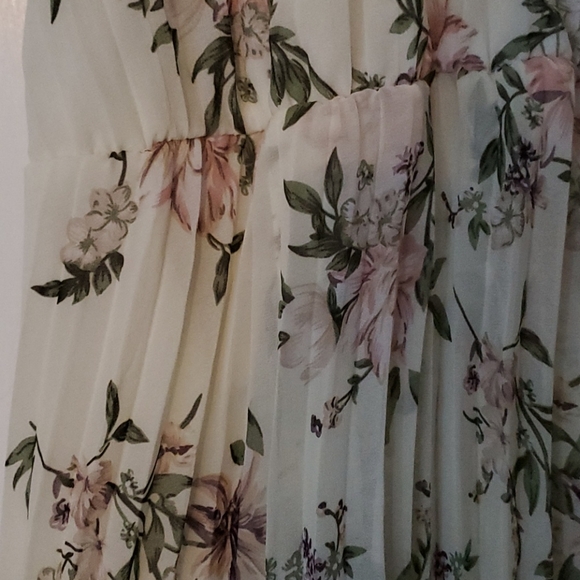 Shein floral chiffon pleated dress, L - Picture 3 of 3